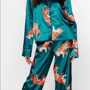 Drive Me Wild Tiger Pajama Set in Emerald